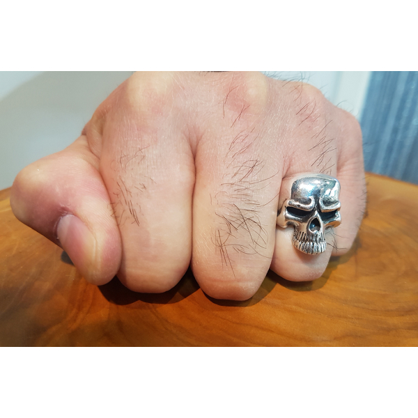 Skull ring /Silver