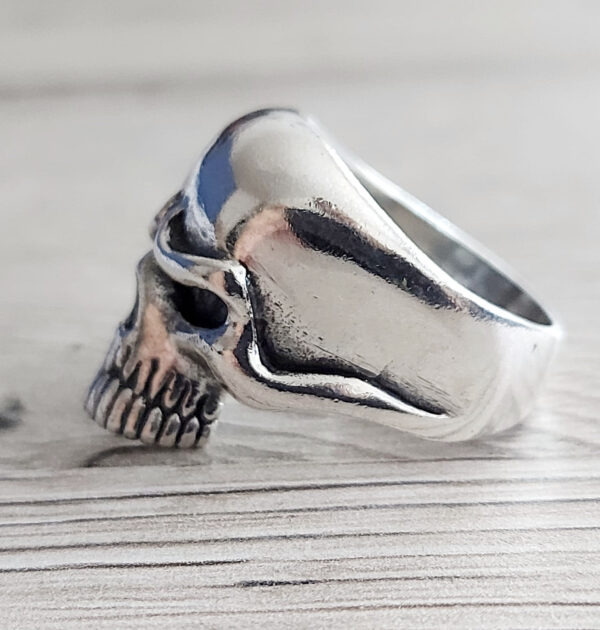Skull ring /Silver