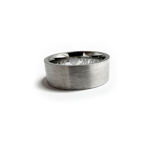 Ring + Gravyr / Rostfritt stål