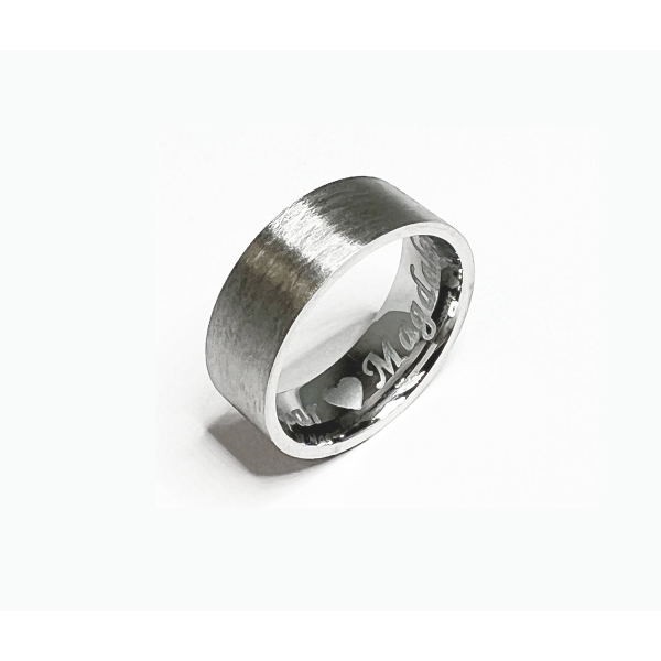 Ring + Gravyr / Rostfritt stål
