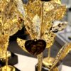 Metal Ros på fot (förgylld) + Fotogravyr