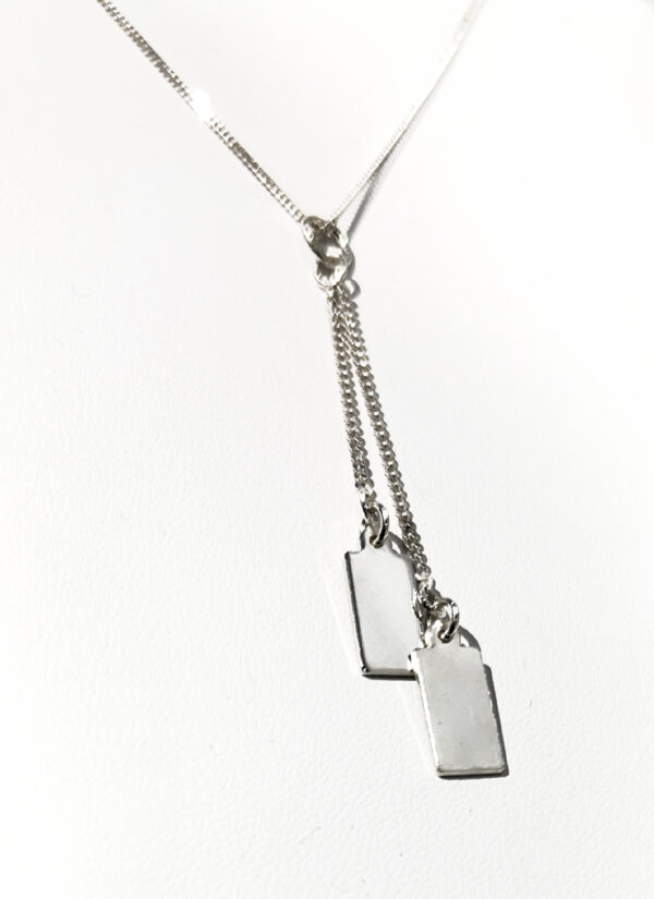 ID- minibrickor silver med gravyr, kedja ingår