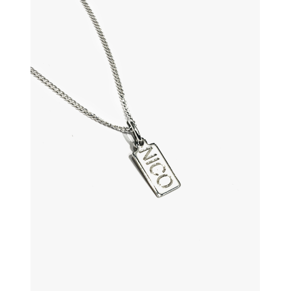 ID- minibricka silver med gravyr, kedja ingår