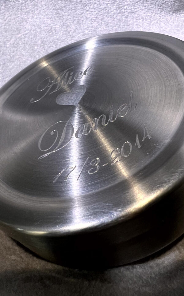 Snusdosa Stainless steel med text