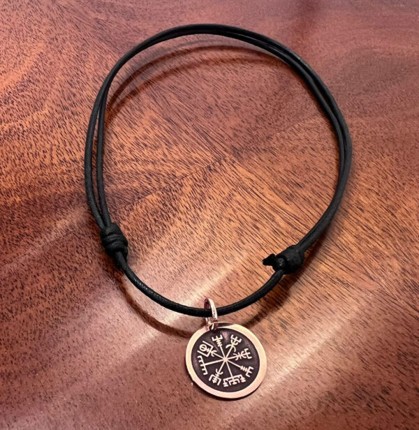 Vegvisir i koppar